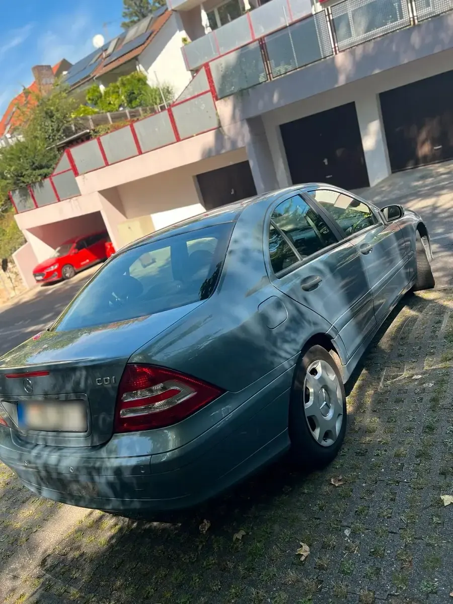 Gebraucht Mercedes C200 122 PS (89 kW) 2004 Limousine