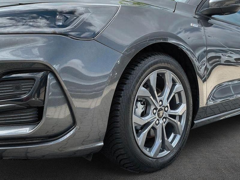 Gebraucht Ford Focus ST-Line X 155 PS (114 kW) 2024 Grau Kombi