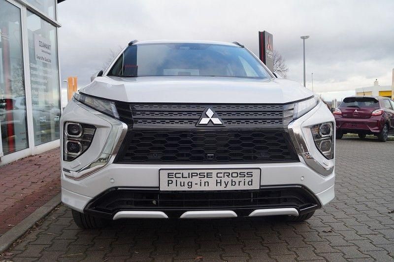 Gebraucht Mitsubishi Eclipse Cross Select 188 PS (138 kW) 2025 Titanweiß SUV