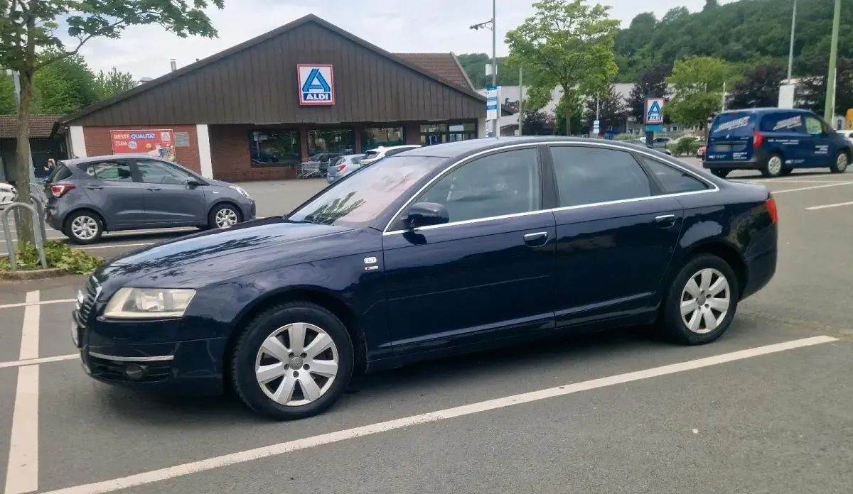 Gebraucht Audi A6 180 PS (132 kW) 2005 Blau Limousine