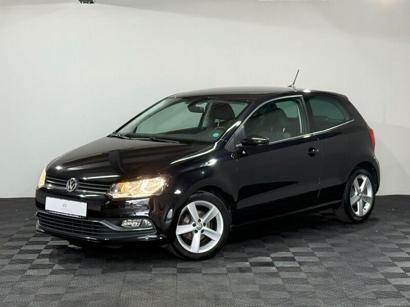 Schwarz Gebraucht 2014 VW Polo Comfortline Kleinwagen | 7.599 € (Fairer Preis) - Bild 1/4