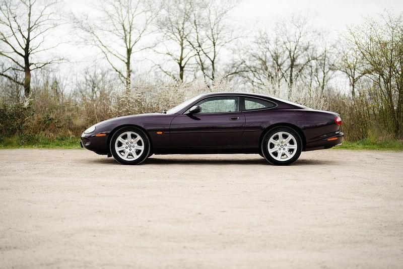 Gebraucht Jaguar XK8 286 PS (210 kW) 1999 Violett Coupé