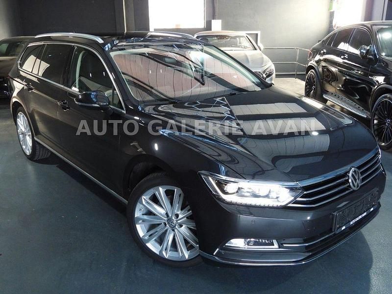 Gebraucht VW Passat Highline 150 PS (110 kW) 2019 Grau Kombi
