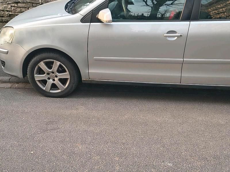 Gebraucht VW Polo 80 PS (58 kW) 2007 Silber Kleinwagen