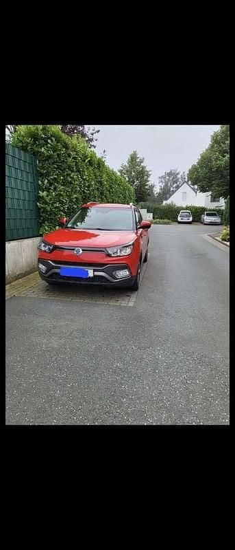 Rot Gebraucht 2018 Ssangyong (KGM) XLV Crystal SUV | 9.500 € - Bild 1/4