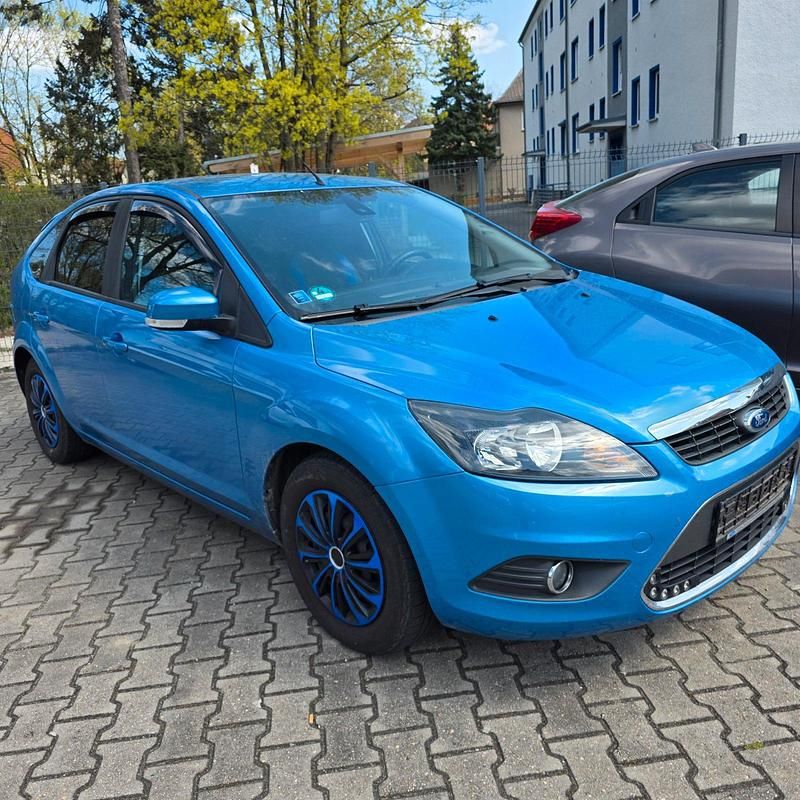 Usata Ford Focus 100 CV (73 kW) 2010 Blu Station wagon