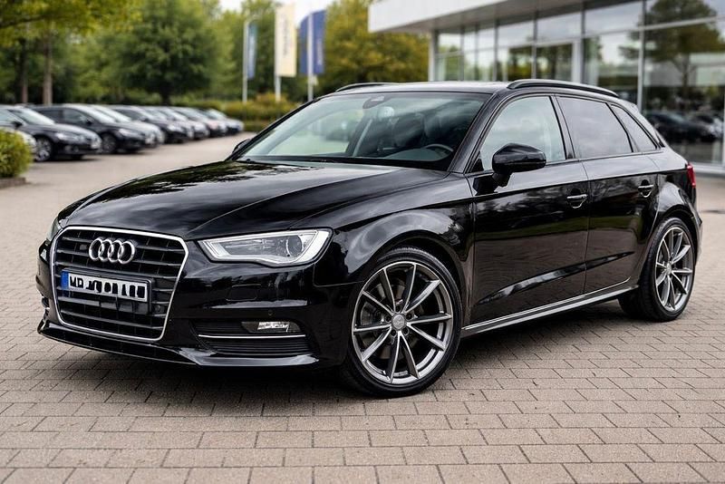 Gebraucht Audi A3 Attraction 150 PS (110 kW) 2013 Schwarz Limousine