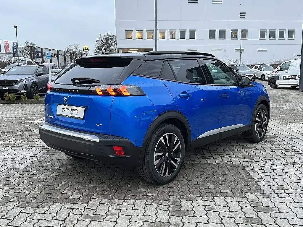 Gebraucht Peugeot e-2008 GT 100 kW (136 PS) 2022 Blau SUV
