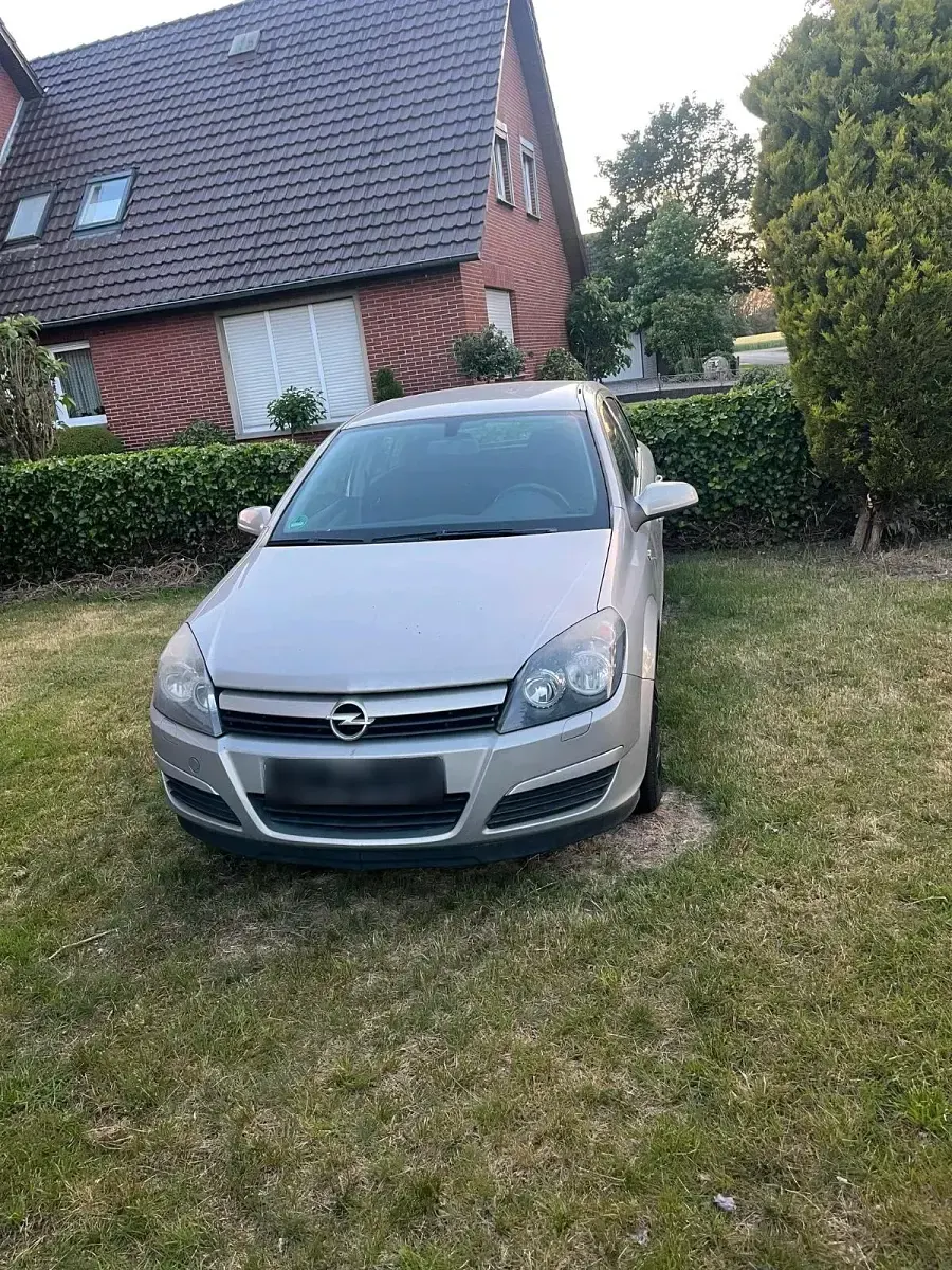Gebraucht Opel Astra 105 PS (77 kW) 2005 Grau Kleinwagen
