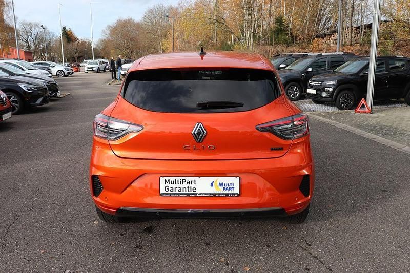 Gebraucht Renault Clio V Techno 94 PS (69 kW) 2024 Valencia orange Limousine