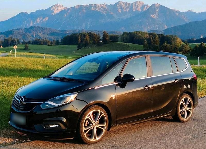 Elegantes Opel Zafira Preis Fotosnull