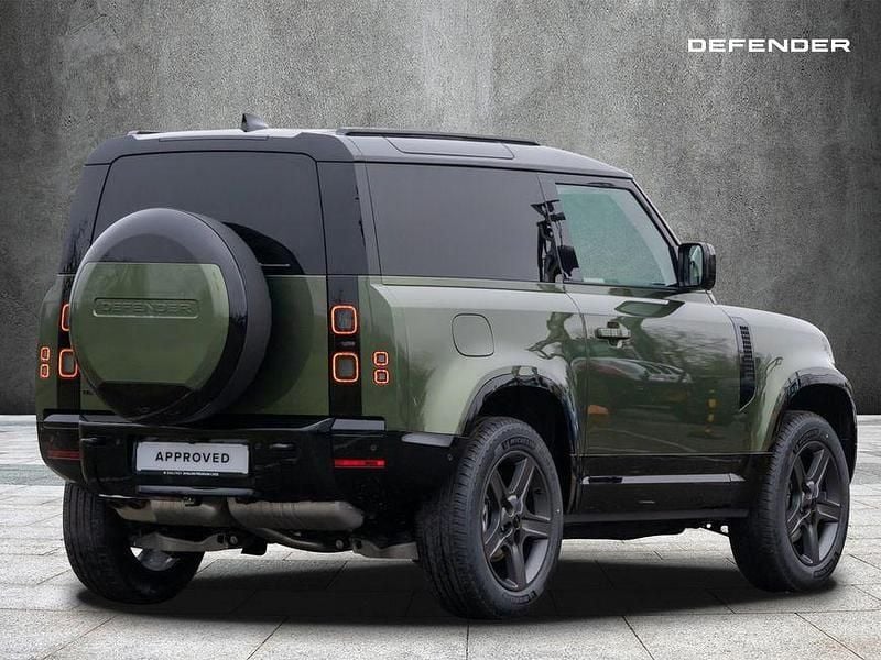 Neu Land Rover Defender SE Dynamic 200 PS (147 kW) 2025 Woolstone green SUV