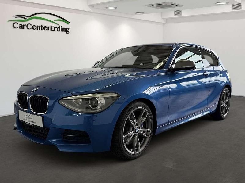 Estorilblau 2 metallic Gebraucht 2012 BMW 135 Coupé Coupé | 13.900 € (Fairer Preis) - Bild 1/4