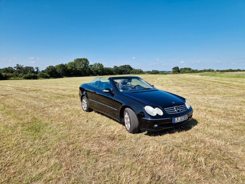 Schwarz Gebraucht 2004 Mercedes CLK200 Elegance Cabrio | 8.500 € (Fairer Preis) - Bild 1/4