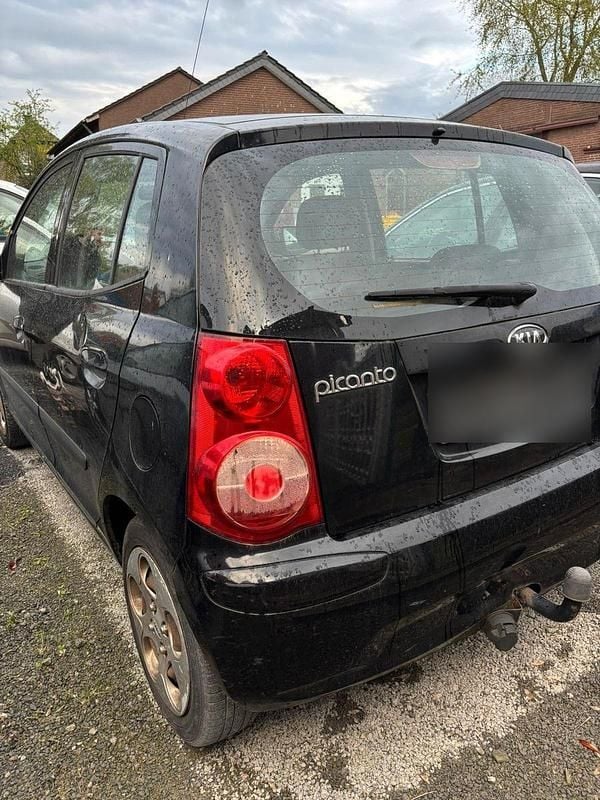 Second-hand Kia Picanto 65 CP (47 kW) 2008 Negru Hatchback