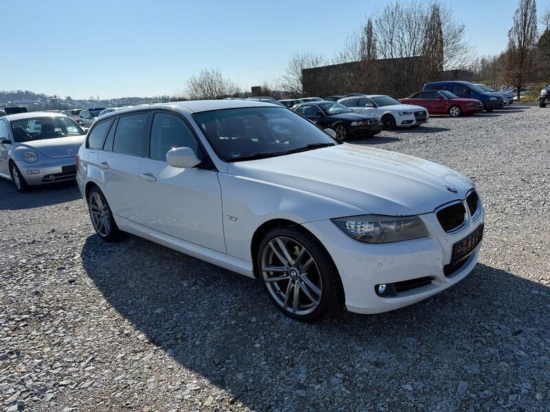 Gebraucht BMW 320 184 PS (135 kW) 2010 Weiß Kombi