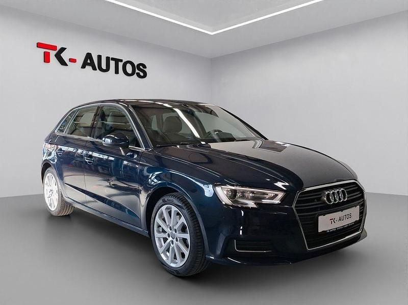 Gebraucht Audi A3 Design 150 PS (110 kW) 2020 Blau Limousine