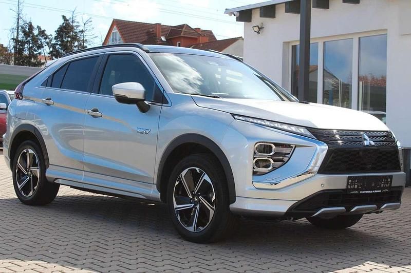 Gebraucht Mitsubishi Eclipse Cross Top 188 PS (138 kW) 2022 Sterling silver SUV