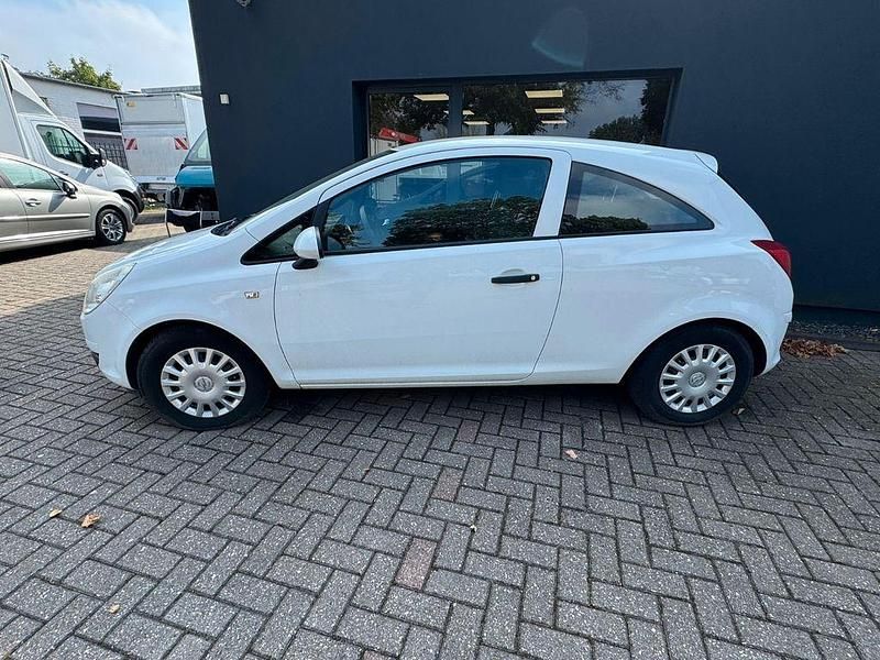 Weiß Gebraucht 2009 Opel Corsa Limousine | 999 € (Superpreis) - Bild 1/4
