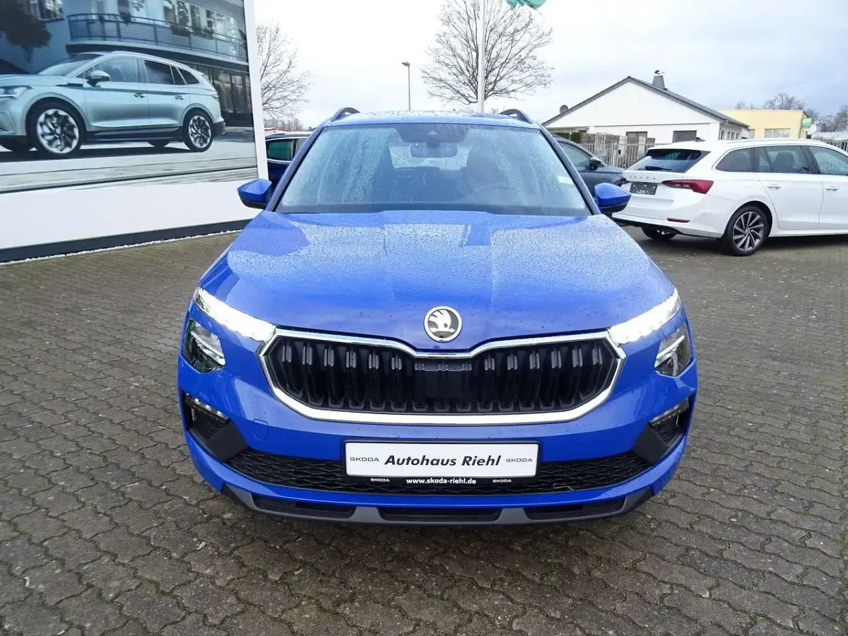 Neu Skoda Kamiq Essence 116 PS (85 kW) 2026 Energyblau SUV
