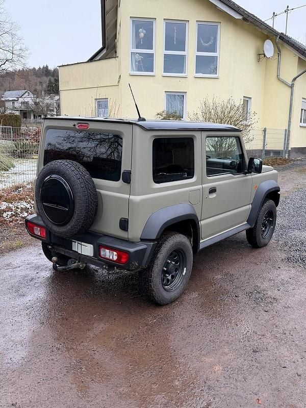 Gebraucht Suzuki Jimny 102 PS (75 kW) 2024 Beige SUV