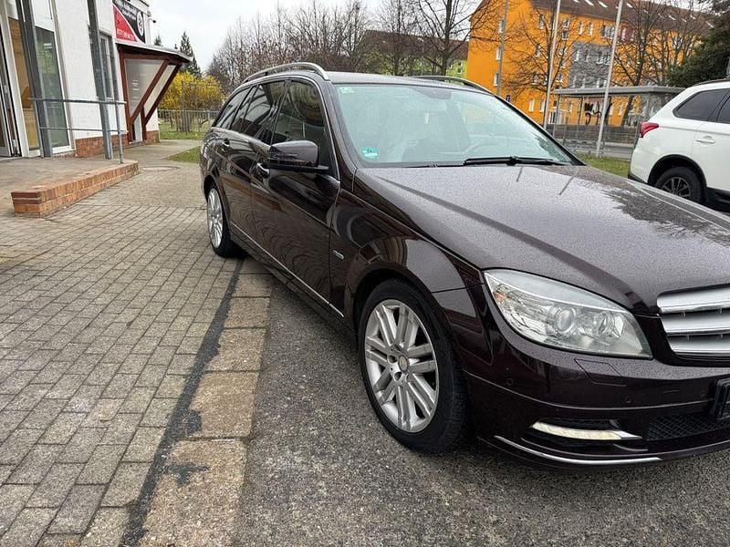 Gebraucht Mercedes C220 170 PS (125 kW) 2010 Braun Kombi