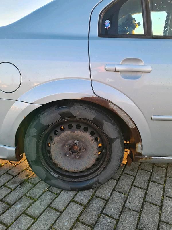 Gebraucht Ford Mondeo 2001 Silber Limousine