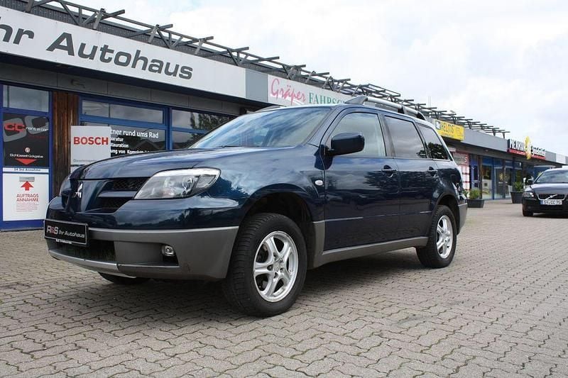 Columbiablau (p) Gebraucht 2005 Mitsubishi Outlander SUV | 1.995 € (Guter Preis) - Bild 1/4