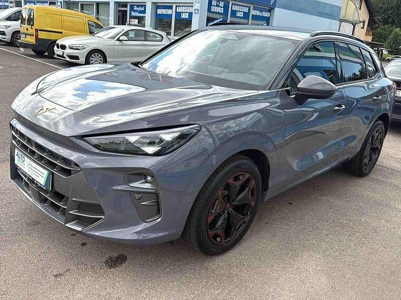 Neu Cupra Terramar 150 PS (110 kW) 2025 Graphengrau SUV