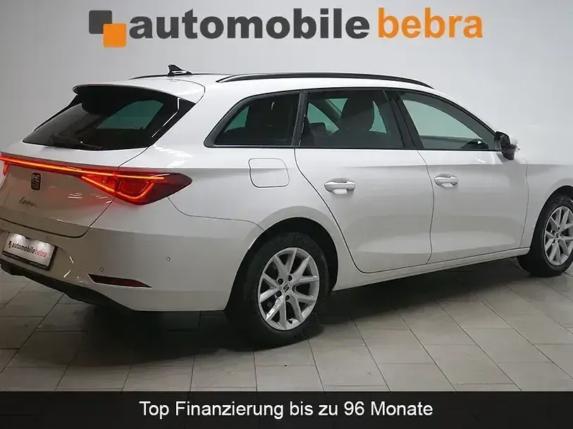 Gebraucht Seat Leon Style 150 PS (110 kW) 2022 Weiß Kombi
