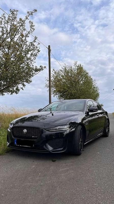 Gebraucht 2023 Jaguar XE R-Dynamic Limousine | 40.000 € - Bild 1/4