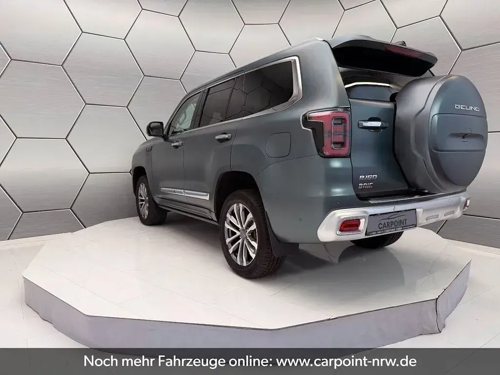Neu Baic BJ60 256 PS (188 kW) 2026 Grün SUV