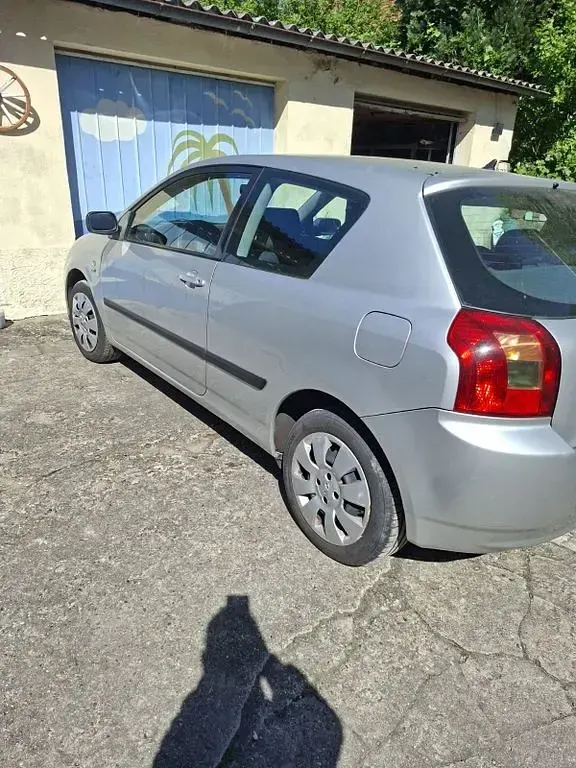 Gebraucht Toyota Corolla 110 PS (80 kW) 2003 Silber Limousine