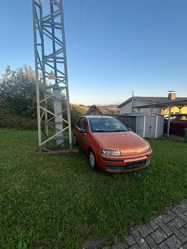 Orange Gebraucht 2000 Fiat Punto Kleinwagen | 300 € (Superpreis) - Bild 1/4