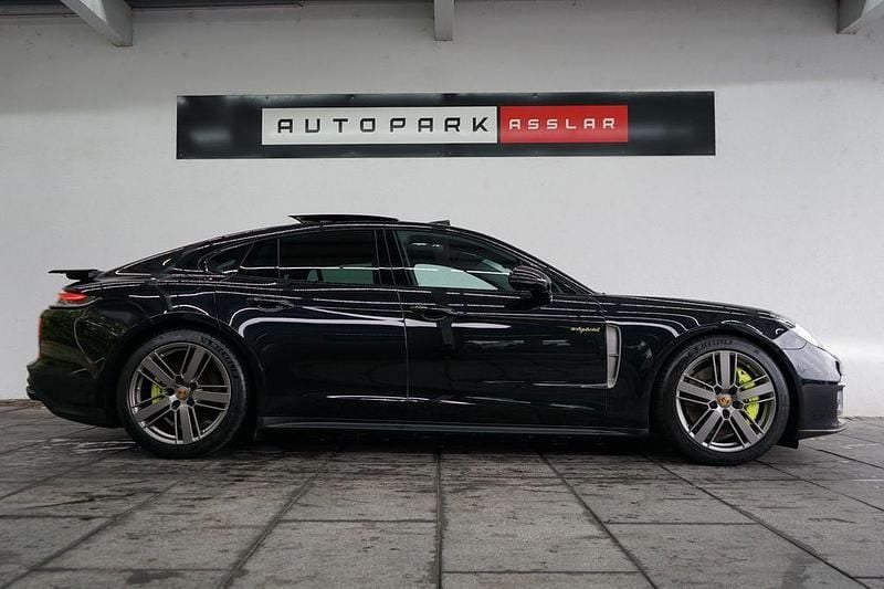 Schwarz Gebraucht 2022 Porsche Panamera 4 Platinum Edition Limousine | 68.880 € (Superpreis) - Bild 1/4
