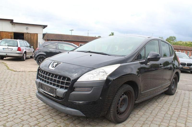 Schwarz Gebraucht 2010 Peugeot 3008 Tendance Van / Kleinbus | 2.999 € (Guter Preis) - Bild 1/4