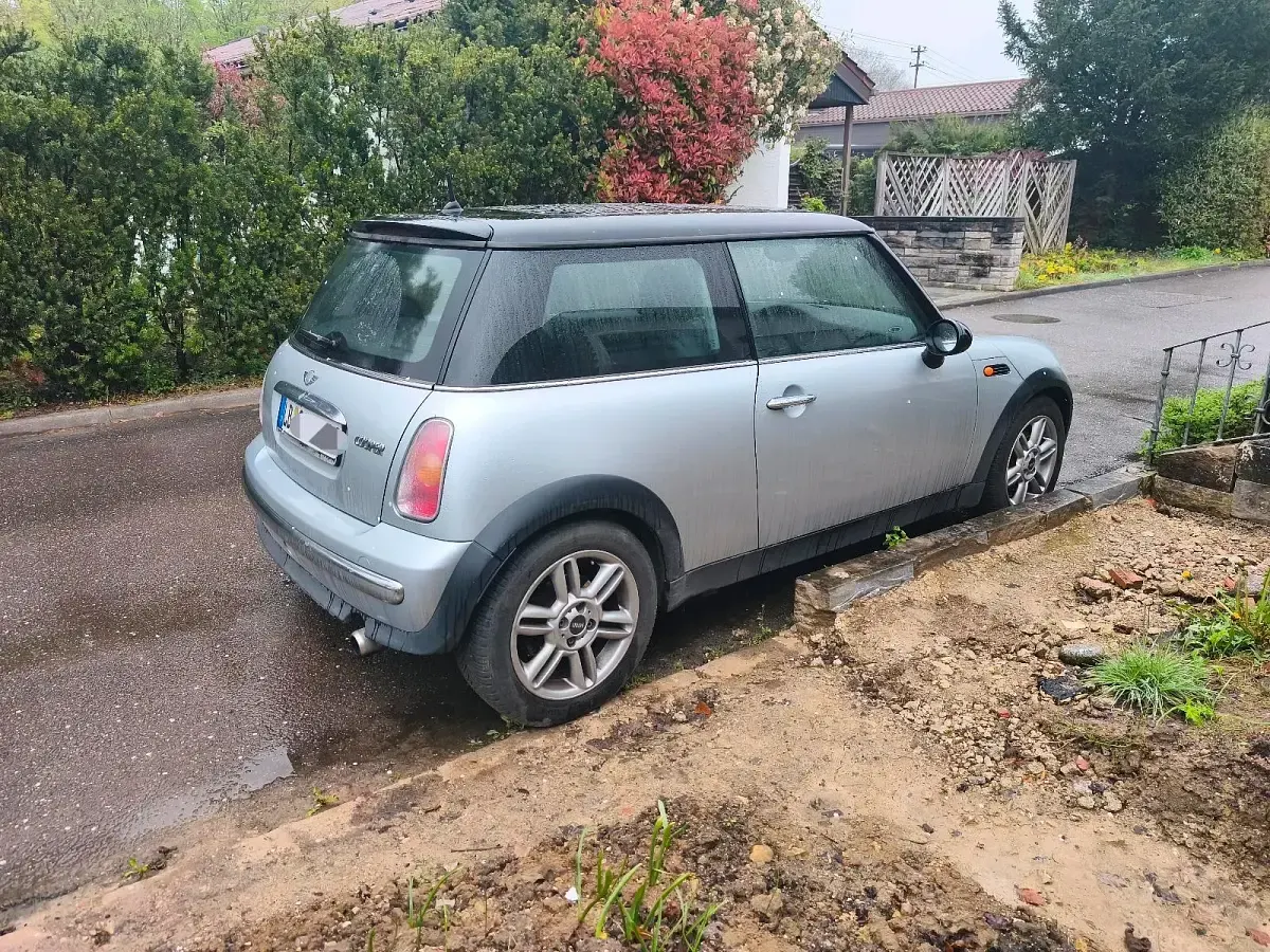 Gebraucht Mini Cooper Coupé 116 PS (85 kW) 2004 Silber Coupé