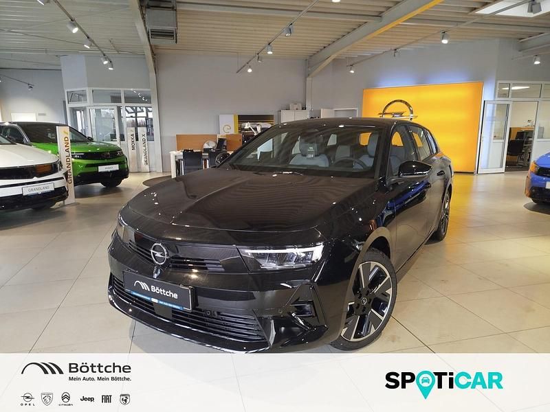 Neu Opel Astra Basis 114 kW (156 PS) 2026 Lackierung schwarz perla nera/typ aussenverkleidung metallic perlmutt Kombi