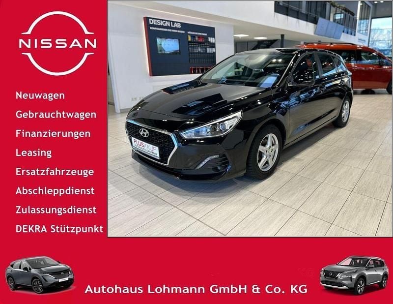 Gebraucht Hyundai i30 Trend 99 PS (72 kW) 2020 Phantom black mineraleffekt Kombi