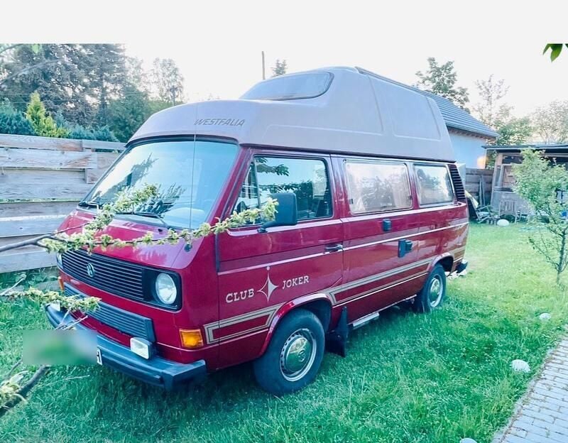 Rot Gebraucht 1983 VW T3 Van | 17.850 € - Bild 1/3