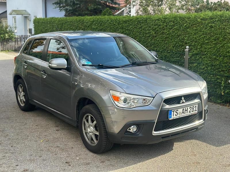 Grau Gebraucht 2011 Mitsubishi ASX Edition SUV | 4.300 € (Superpreis) - Bild 1/4
