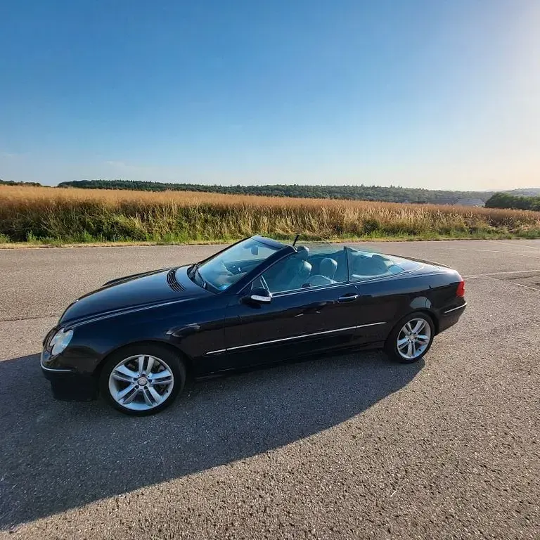 Gebraucht Mercedes CLK350 Avantgarde 272 PS (200 kW) 2007 Cabrio