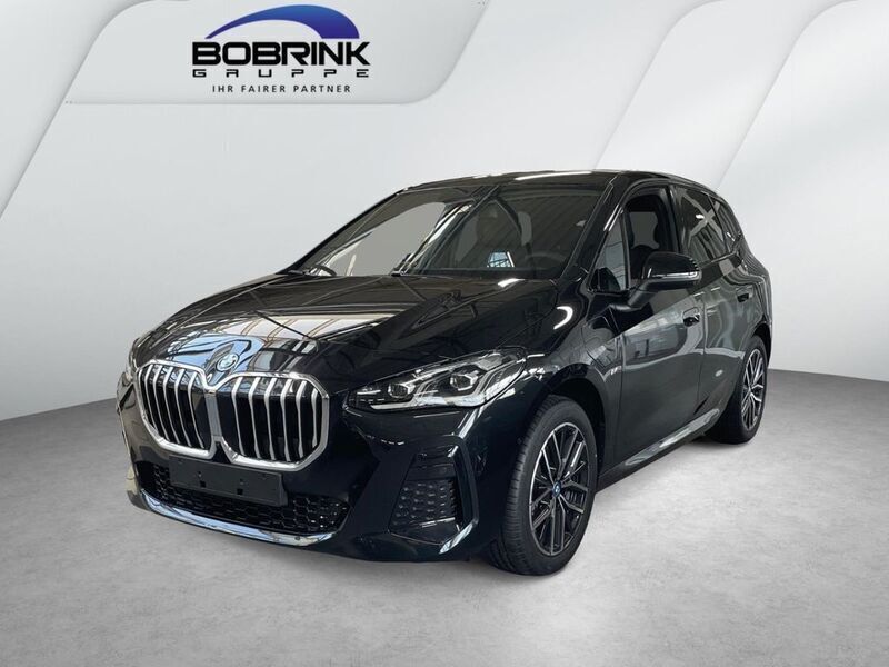 Schwarz Neu 2025 BMW 225 Active Tourer M Sport Van / Kleinbus | 48.980 € (Guter Preis) - Bild 1/4