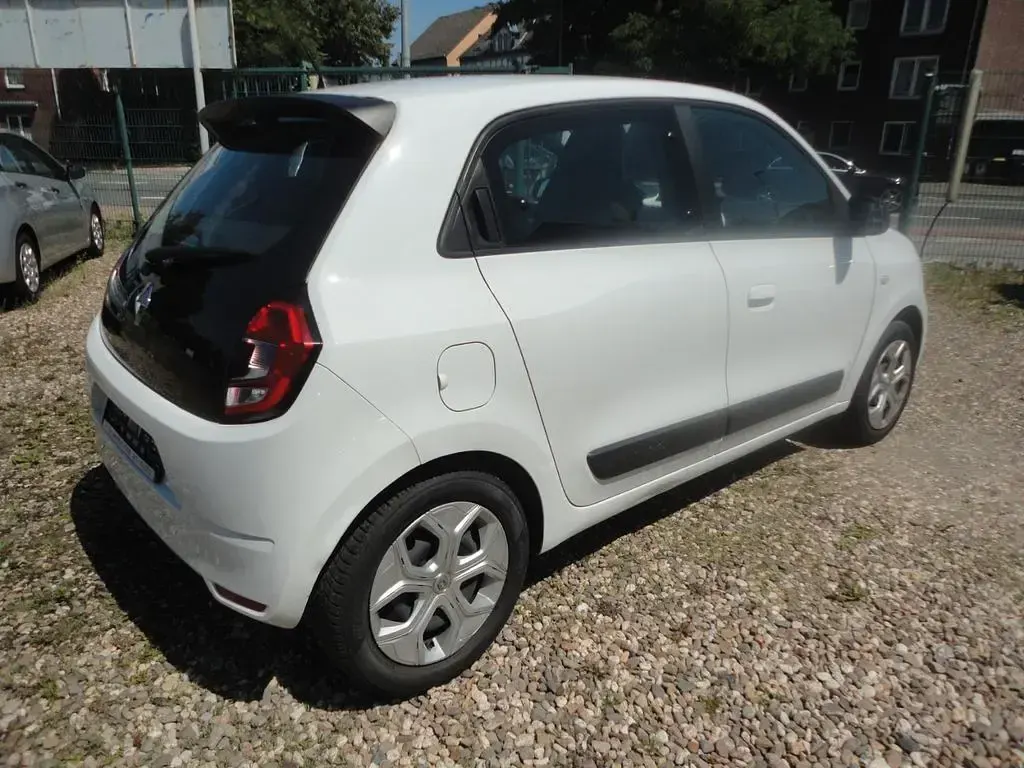 Gebraucht Renault Twingo Equilibre 65 PS (47 kW) 2023 Weiß Kleinwagen