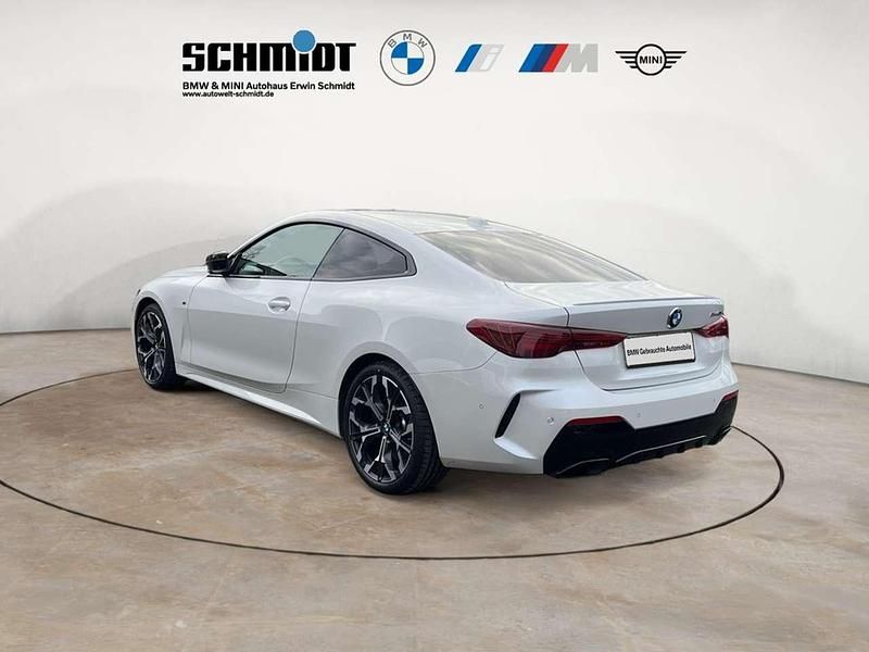 Gebraucht BMW 440 M Sport 374 PS (275 kW) 2025 Mineralweiß metallic Coupé