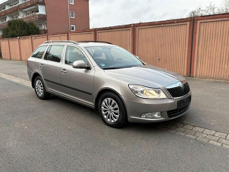 Gebraucht 2012 Skoda Octavia Limousine | 7.290 € (Superpreis) - Bild 1/4