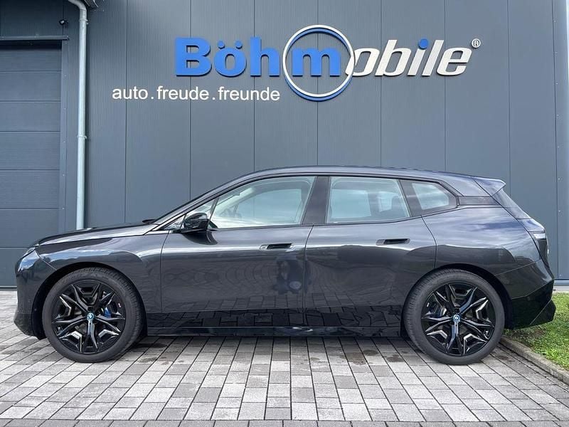 Grau Gebraucht 2025 BMW iX Sport Line SUV | 68.890 € (Superpreis) - Bild 1/4