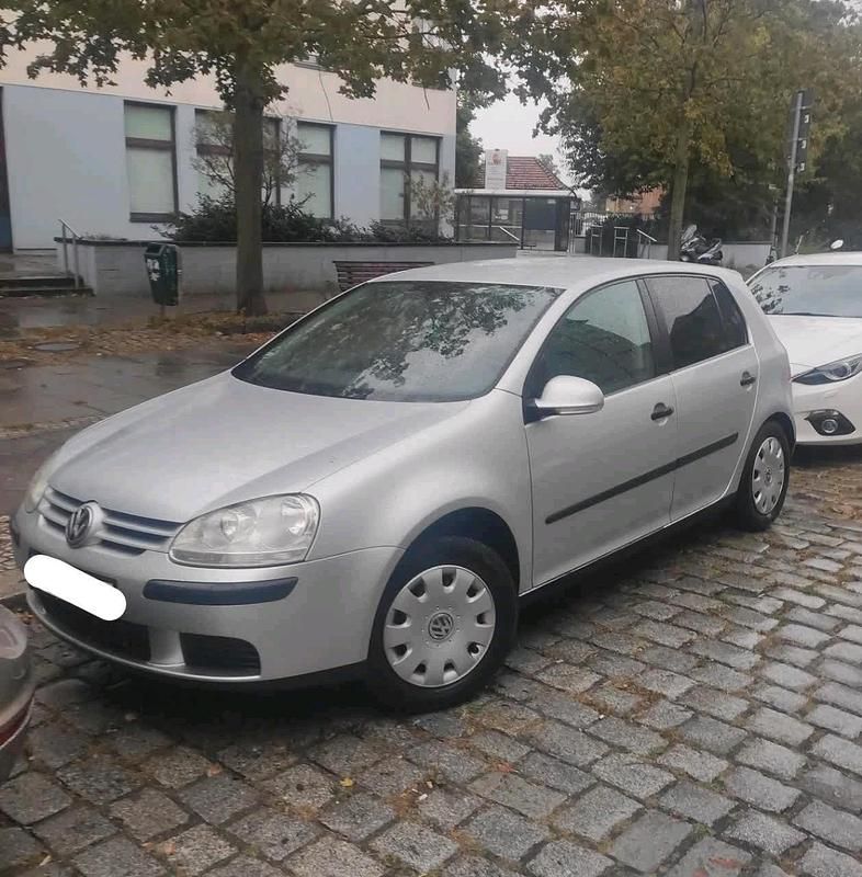 Silber Gebraucht 2005 VW Golf V Limousine | 3.600 € (Fairer Preis) - Bild 1/3