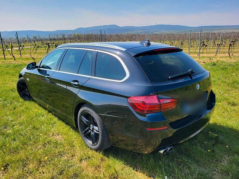 Gebraucht BMW 520 190 PS (139 kW) 2016 Schwarz Kombi