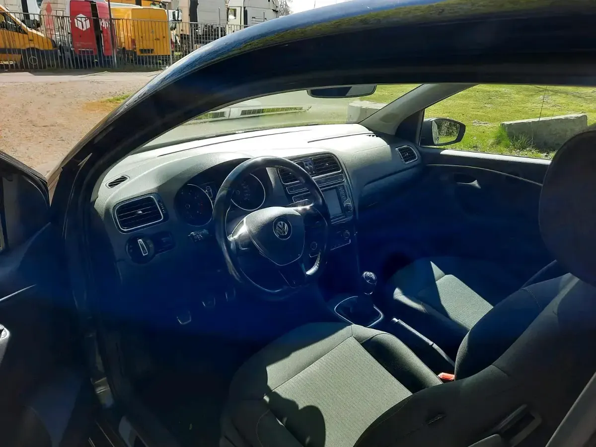 Gebraucht VW Polo Sound 90 PS (66 kW) 2017 Grau Kleinwagen